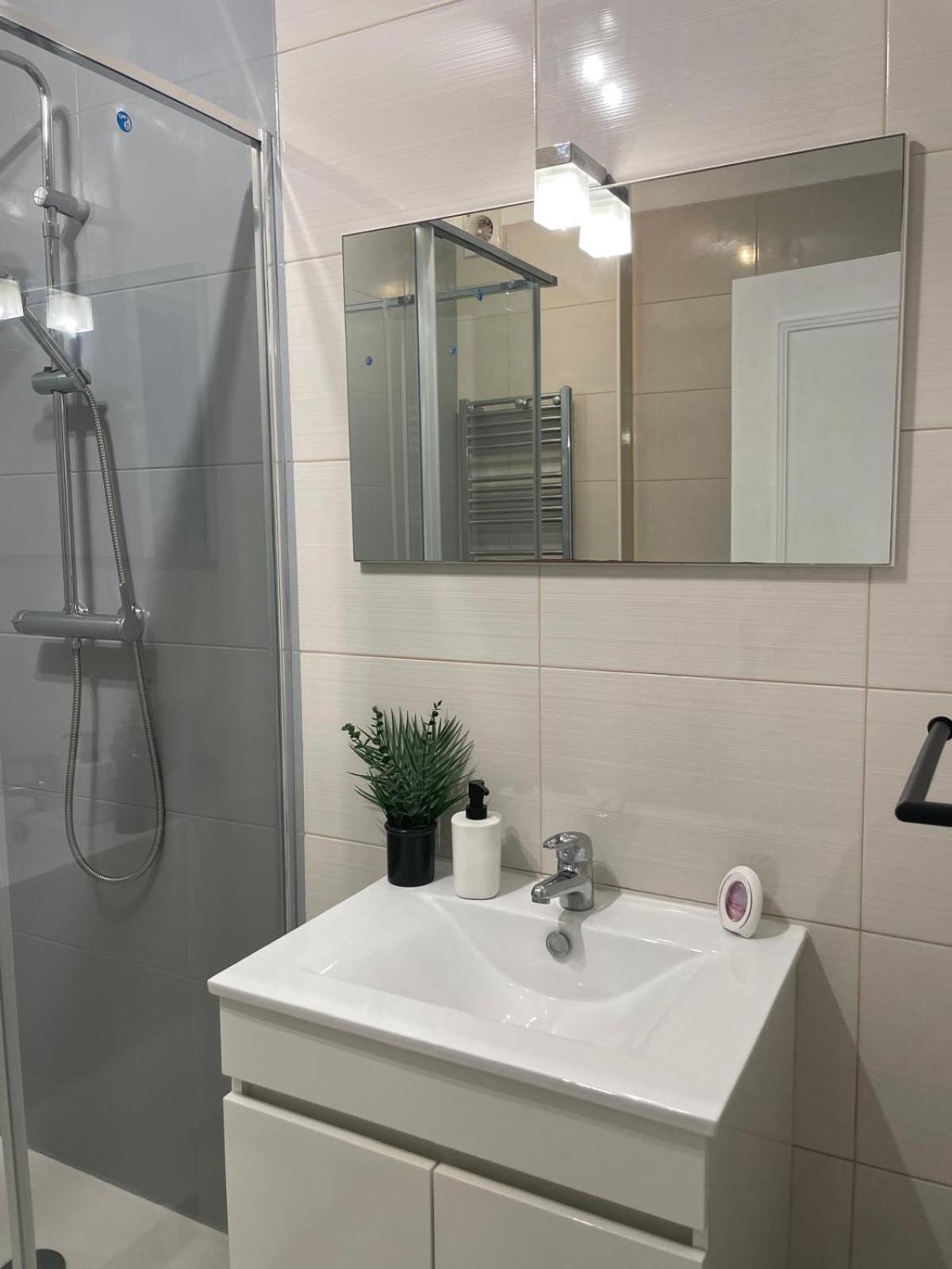 Apartamento Encantador A 100M Da Praia Carvoeiro  Exterior foto